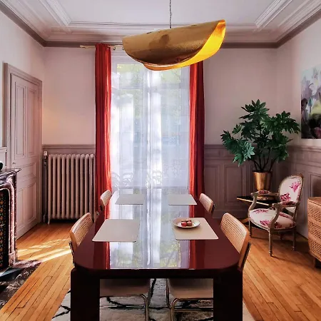 Luxueux Avec Veranda, Centre-ville Apartment *