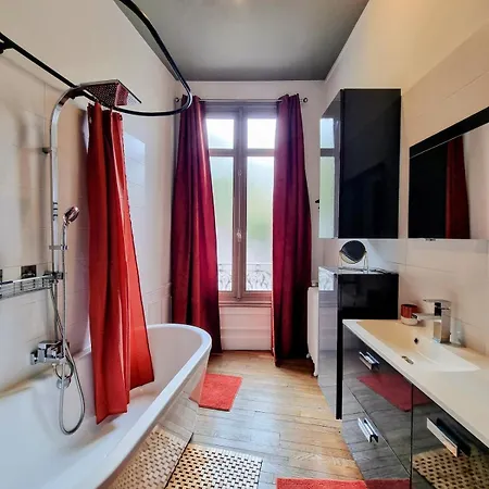 Luxueux Avec Véranda, Centre-ville Appartement *